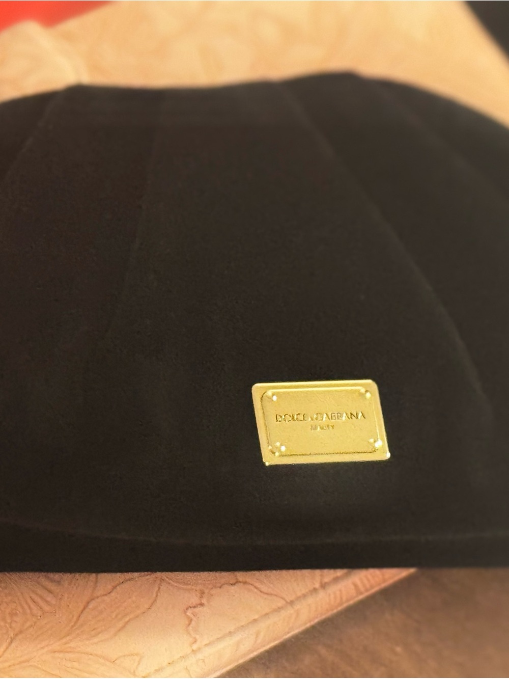 Dolce & Gabbana Black Velvet Cosmetic Clutch with Rare Gold Plaque - Picture 15 of 15